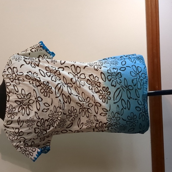 Magellan Sportswear print top with drawstring neckline, Women's Medium - Picture 4 of 8